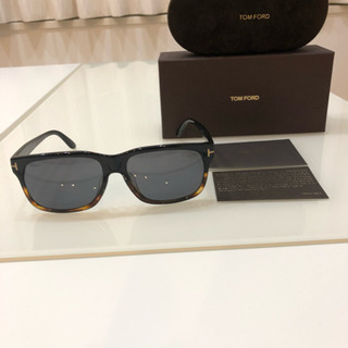 美品！トムフォードのサングラス