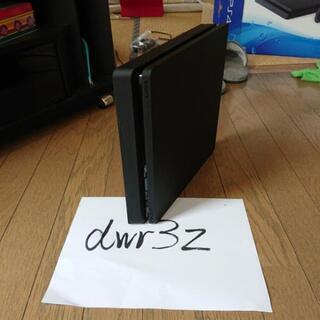PS4本体とソフト1本おまけします。終了