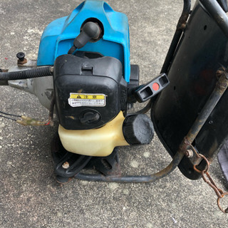 【売ります】クボタ 草刈機 背負い式