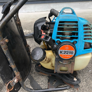 【売ります】クボタ 草刈機 背負い式