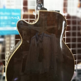 【Takamine】ｱｺｰｽﾃｨｯｸｷﾞﾀｰ販売中