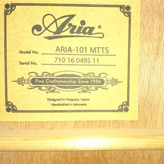 【ARIA】ｱｺｰｽﾃｨｯｸｷﾞﾀｰ販売中