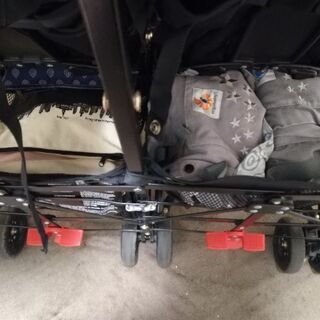 マクラーレン ツイントライアンフ 双子 二人乗り ベビーカー