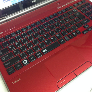 大容量1TB☆メモリ8GB☆NECノートパソコン☆人気のレッド☆画像保存等にも♪ 美品✨大人気 NECノートパソコン 赤❣ 薄型 軽量 大容量1TB カメラ付