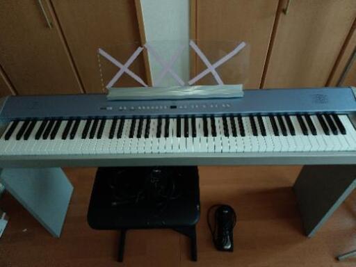 電子ピアノ