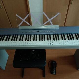 電子ピアノ　