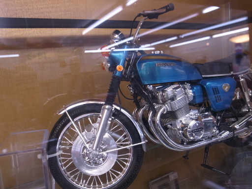 タミヤ 1/6 Honda ドリーム CB750 FOUR (キャンディーブルー) CANDY