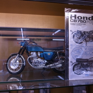 タミヤ ホンダ ドリーム CB750 FOUR 1969生産型 1/6スケール ケース付き【モノ市場東浦店】 タミヤ ホンダ ドリーム CB750 FOUR 1969生産型 1/6スケール ケース
