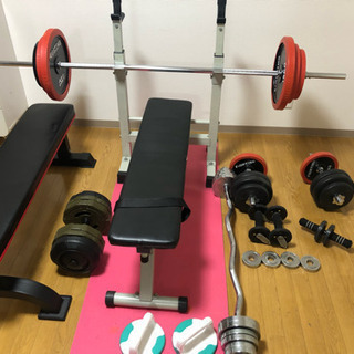 ベンチプレス、Wシャフト、ダンベル、アブローラー全てセットで‼️