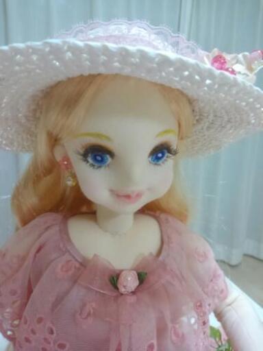ハンドメイドの布製着せ替え人形