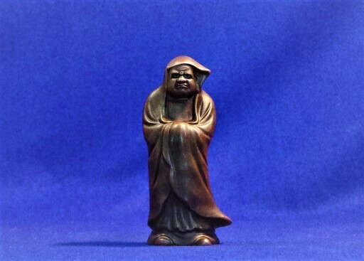 備前達磨大師置物　ダルマ立像