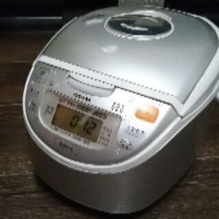 TOSHIBA 東芝 IH炊飯器 5.5号 2013年製 