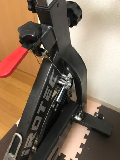 スピンバイク 、エアロバイク