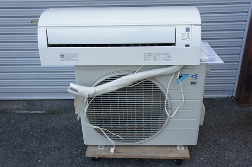 DAIKIN/ダイキンエアコン!streamer!2.2KW(6~8畳用)AN22RES-W