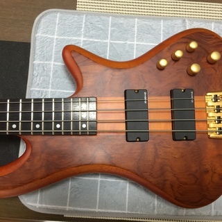 ベースギター売ります