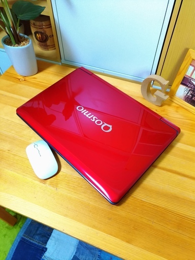 ブルーレイ対応♪　corei3で大容量500Gの高性能TOSHIBA★　綺麗で可愛い光沢ルビーレッド♪　最新Windows10ノートPC！　大容量500G！　高速★　高性能　メモリ4G　テンキー＆ウェブカメラ付き　東芝　TOSHIBA　dynabook　Qosmio　大画面　最新Windows10　64Bit　赤パソコン　高級感　15.6インチ　マウス付き 　ノートパソコン　無線LAN　Wi-Fi対応　DVDドライブ