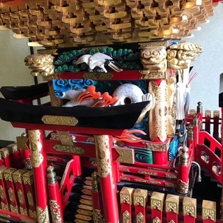 お神輿譲ります