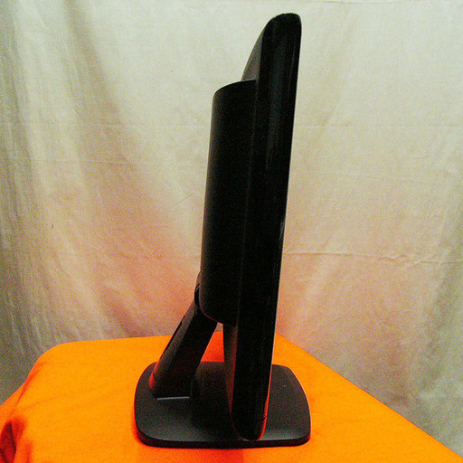 ☆21.5ワイドモニター☆スピーカー内蔵・ゲームプレイに最適！