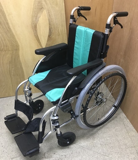 中古 車いす 自走式 多機能型  UR-3  ハンドル高調整機能付 Miki