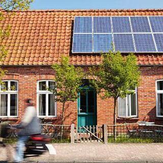 当日💲日払い(10.000円可)太陽光パネルの設置、足場組み立て....