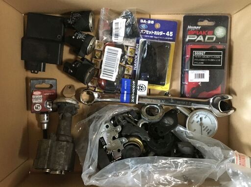 V125G K7 パーツ売 Rホイールタイヤ ・ノーマルマフラー・他多数 明日6