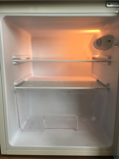 2019年製 ELSONIC 小型冷蔵庫 83L、保証書有り