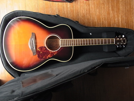 アコースティック・ギター　YAMAHA  FS-720S