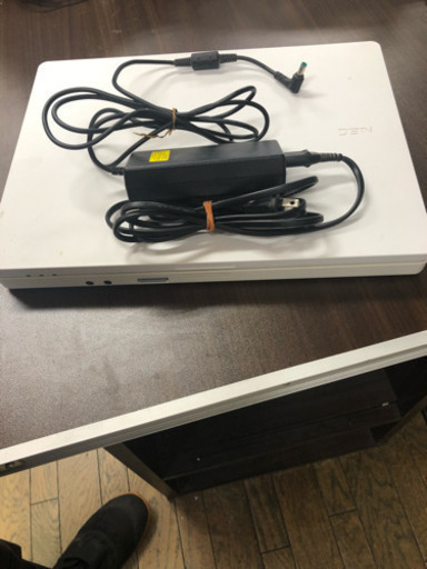 ノートパソコン[NEC pc-LL550rg1b]Win10 64bit[最新] ノートパソコン[NEC pc-LL550rg1b]Win10 64bit[最新]