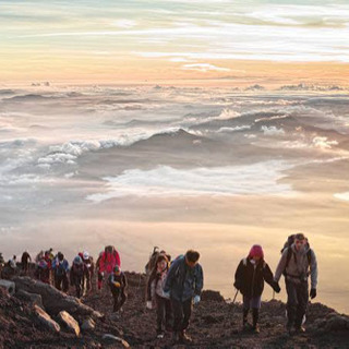 【一生に一度は】8.10 みんなで富士登山【登ろう！】