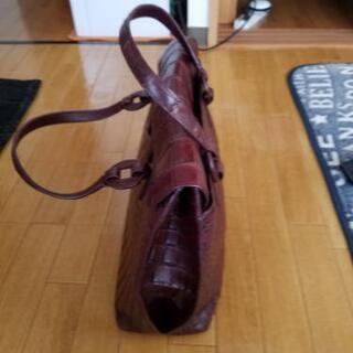 クロコダイルハンドバック