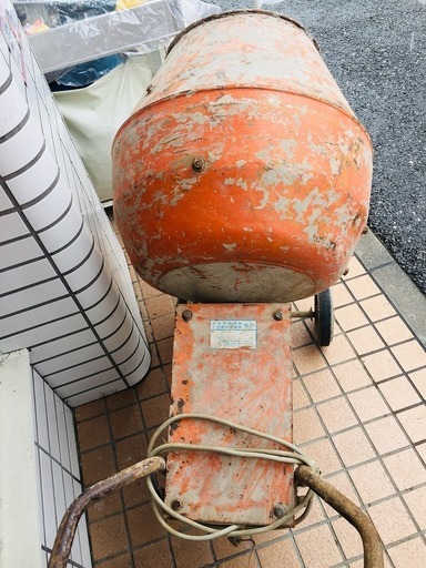コンクリートミキサー【リライズ野田愛宕店】【店頭取引限定】【中古品】1点限り早い者勝ち！ コンクリートミキサー【リライズ野田愛宕店】【店頭取引限定】【中古品