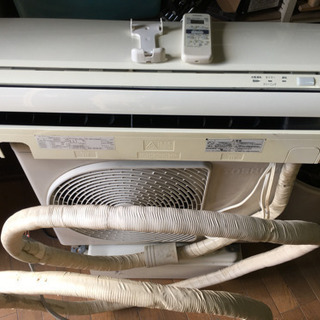 東芝ルームエアコンRAS-2818D