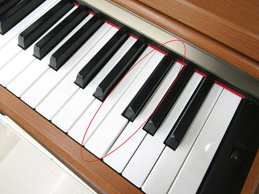 YAMAHA ヤマハ 電子ピアノ ARIUS J-7000 88鍵 2004年製 ジャンク品