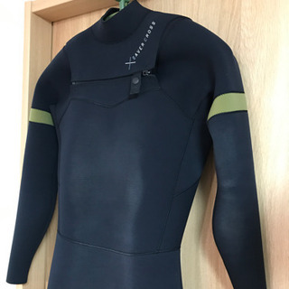ウェットスーツ 2㎜×3㎜フルスーツ 中古