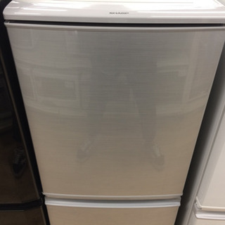 安心の1年返金保証！SHARPの2ドア冷蔵庫です！