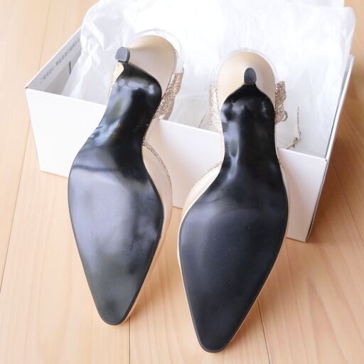 新品未使用☆エメのフォーマル靴(パンプス)サイズ36 パールベージュ