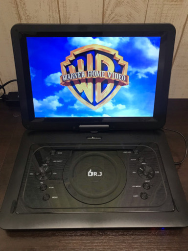 美品ポータブルDVDプレーヤー
