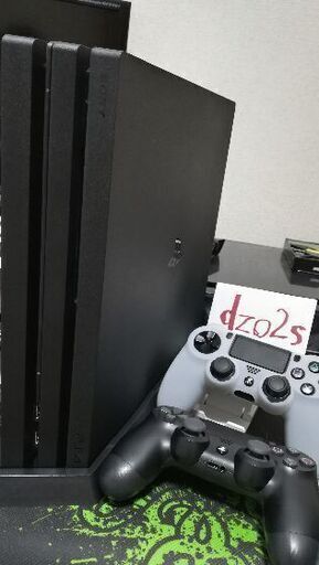 PS4 Pro本体 中古とコントローラーもう１つ、ソフト３本 中古