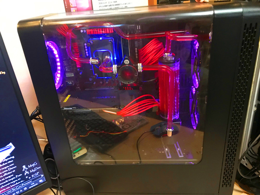 展示品入れ替えの為、水冷ＰＣ1台本日より24時間のみ販売します