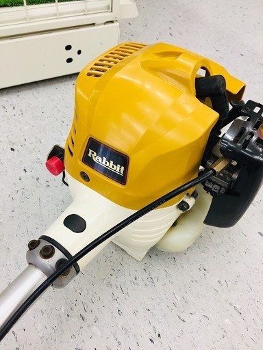 マキタ makita エンジン式 刈払機 草刈機 NBR260UKU 肩掛け式 Uハンドル 26ccクラス 2サイクル【リライズ野田愛宕店】【店頭取引限定】【中古品】1点限り早い者勝ち！