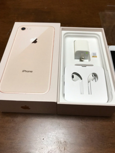 iPhone8 本体 64GB