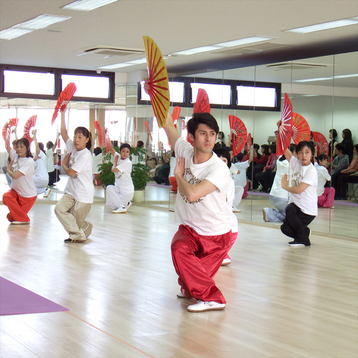 カンフー界の貴公子元日本代表選手が教えるカンフー扇ワークショップ 2 500 タイチスタジオ 市川の太極拳の生徒募集 教室 スクールの広告掲示板 ジモティー