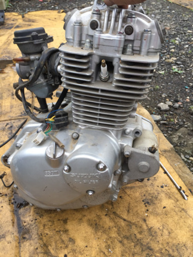 スズキGN125ccエンジン