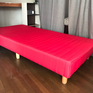 シングルベッド 赤