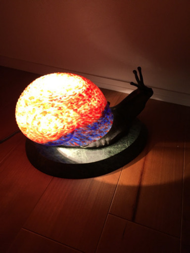 カタツムリ フロアランプ