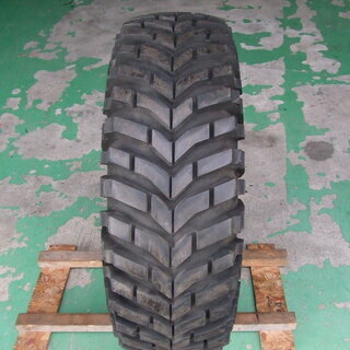 発送ＯＫイボ付★35×13.50R16 LT★MICKEY THOMPSON １本　#823