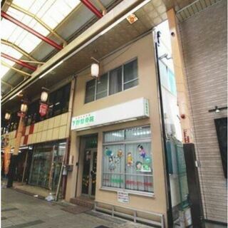 ★貸店舗・事務所★一棟貸し	 鳳駅５分　商店街　元接骨院　２階建て　路面店１１０．５２㎡　屋上有 2階建/1階～2階部分 − 大阪府