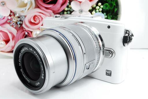 【美品！】簡単に自撮り オリンパス E-PL5 レンズキット