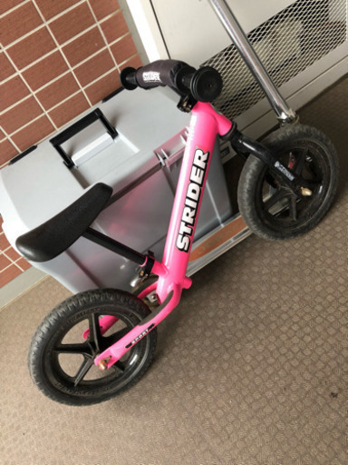 ストライダー（ピンク）