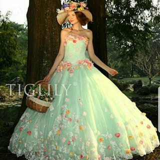 【取引中】TIGLILY ブライダルアモーレ カラードレス グリーン 取引中】TIGLILY ブライダルアモーレ カラードレス グリーン